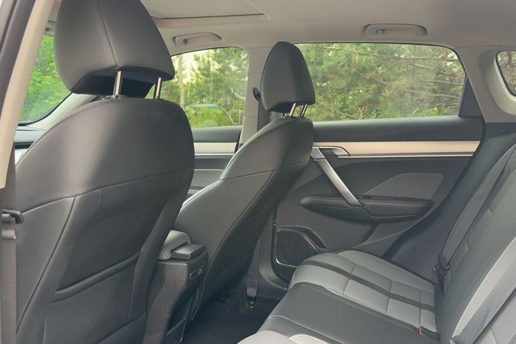 Used Geely Auto Coolray 2023 1.5T DCT Platinum Edition Interior 3