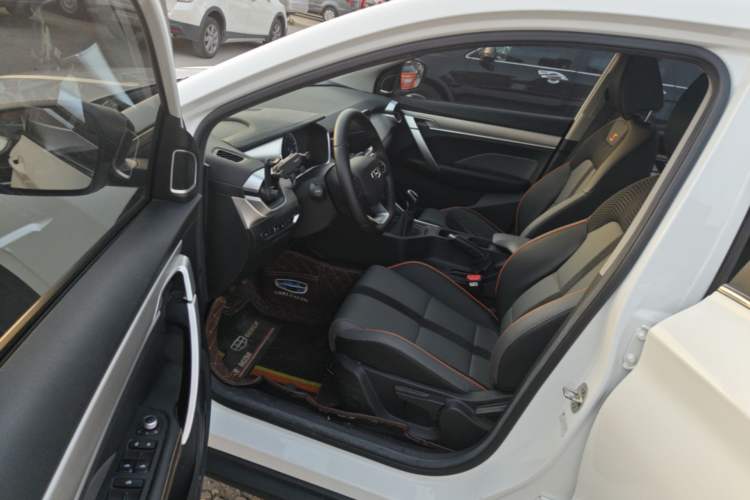 Used Geely Auto Coolray 2023 1.4T Manual Gold Edition Interior 3
