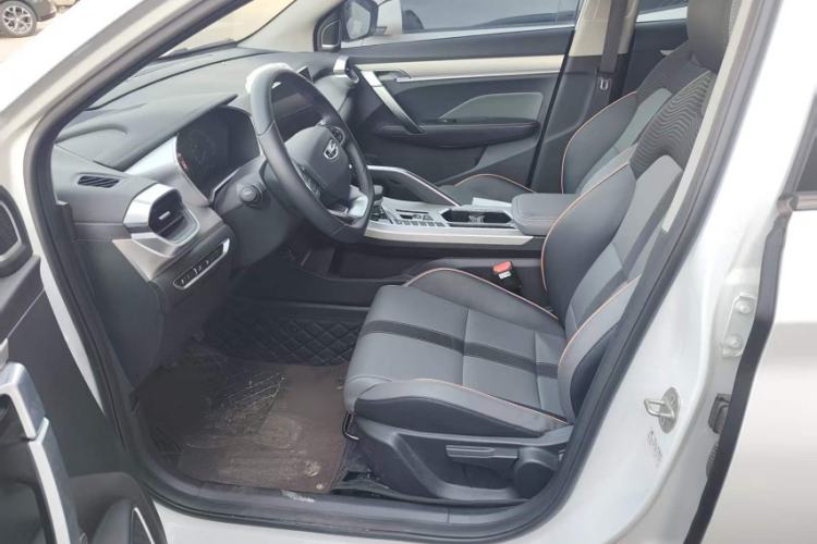 Used Geely Auto Coolray 2023 1.5T DCT Platinum Edition Interior 3