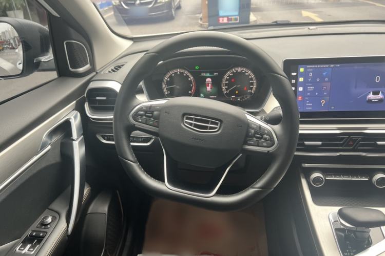 Used Geely Auto Coolray 2023 1.5T DCT Platinum Edition Interior 6