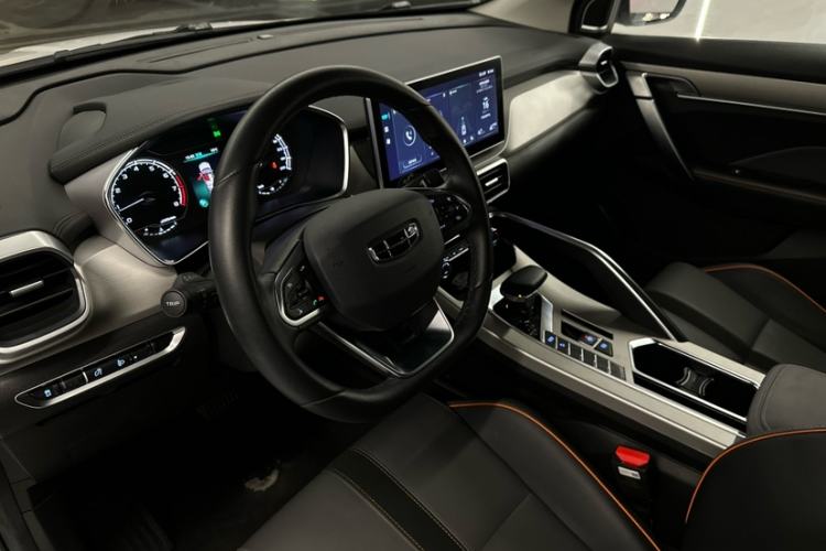 Used Geely Auto Coolray 2023 1.5T DCT Platinum Edition Interior 6