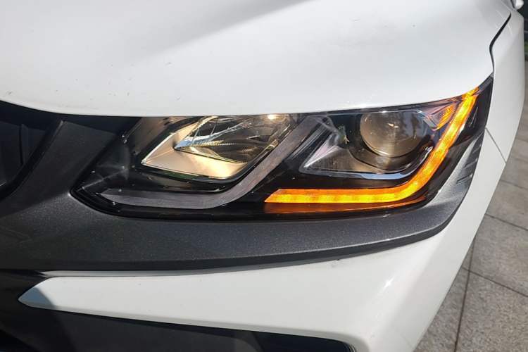 Used Geely Auto Coolray 2023 1.5T DCT Diamond Edition Left Front Headlight