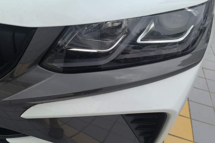 Used Geely Auto Coolray 2023 1.5T DCT Platinum Edition Left Front Headlight
