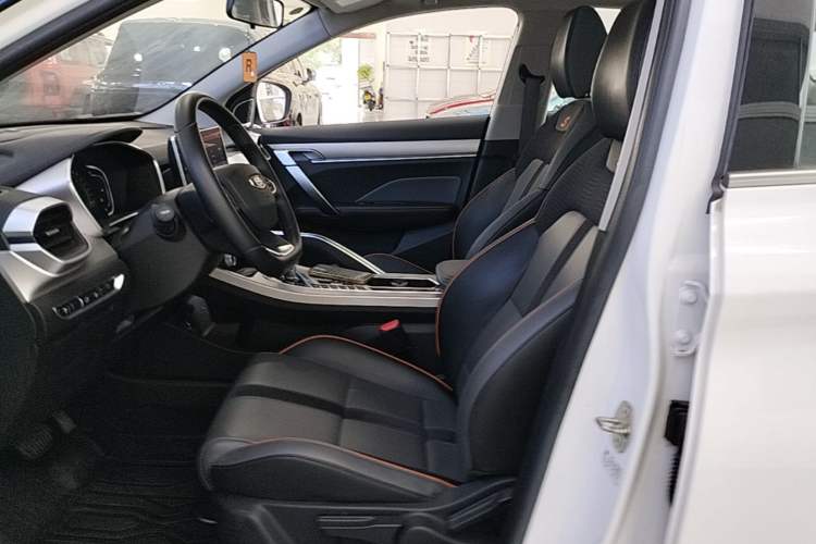 Used Geely Auto Coolray 2023 1.5T DCT Diamond Edition Left Front Seat