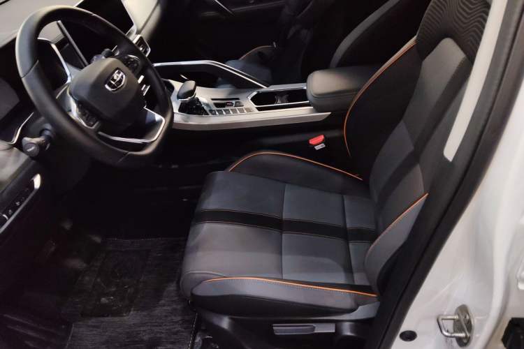 Used Geely Auto Coolray 2023 1.5T DCT Diamond Edition Left Front Seat