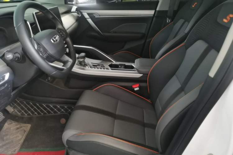 Used Geely Auto Coolray 2023 1.5T DCT Diamond Edition Left Front Seat