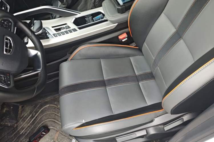 Used Geely Auto Coolray 2023 1.5T DCT Diamond Edition Left Front Seat