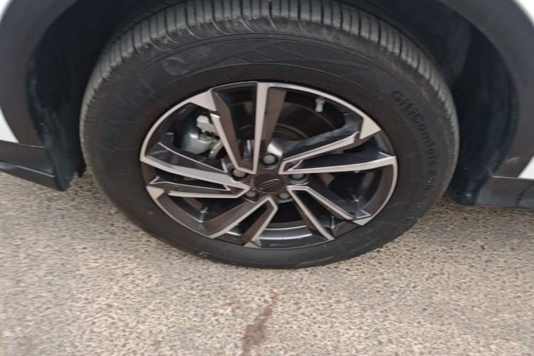 Used Geely Auto Coolray 2023 1.5T DCT Platinum Edition Left Front Wheel Hub