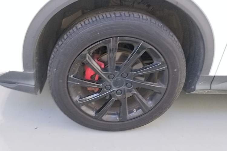 Used Geely Auto Coolray 2023 1.5T DCT Diamond Edition Left Front Wheel Hub