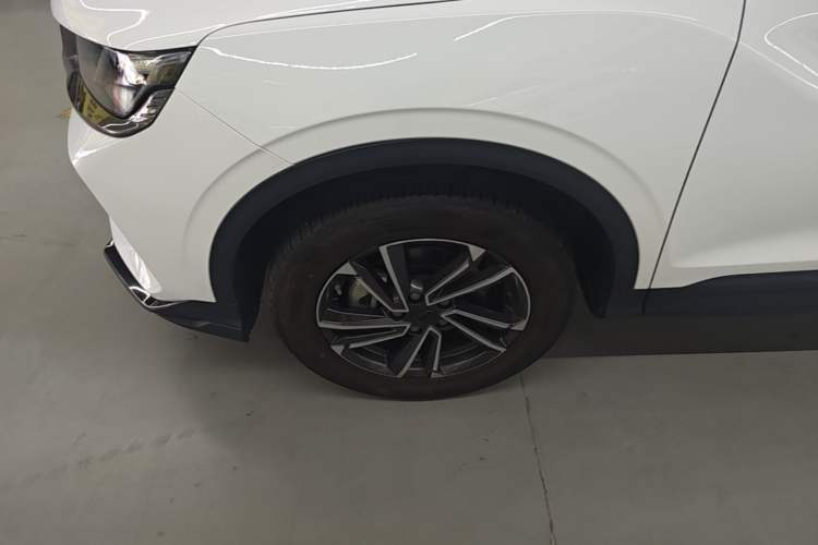 Used Geely Auto Coolray 2023 1.5T DCT Platinum Edition Left Front Wheel Hub