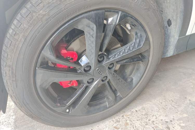 Used Geely Auto Coolray 2023 Bin Yue COOL 1.5TD DCT Champion Edition Left Front Wheel Hub