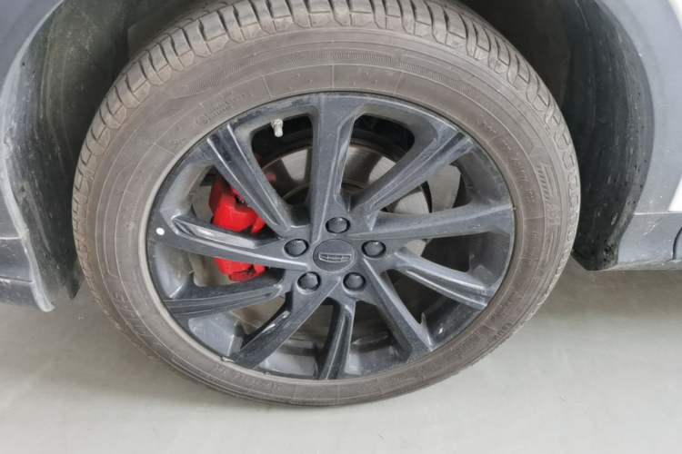 Used Geely Auto Coolray 2023 1.5T DCT Diamond Edition Left Front Wheel Hub