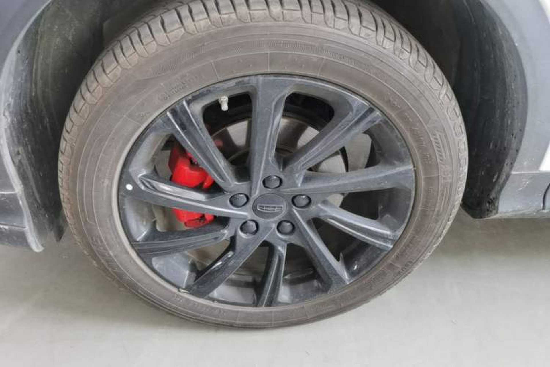 Used Geely Auto Coolray 2023 1.5T DCT Diamond Edition Left Front Wheel Hub