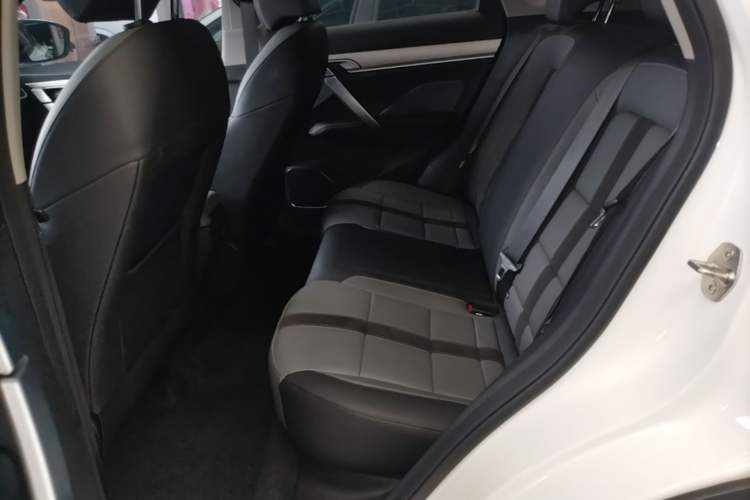 Used Geely Auto Coolray 2023 1.5T DCT Platinum Edition Left Rear Seat