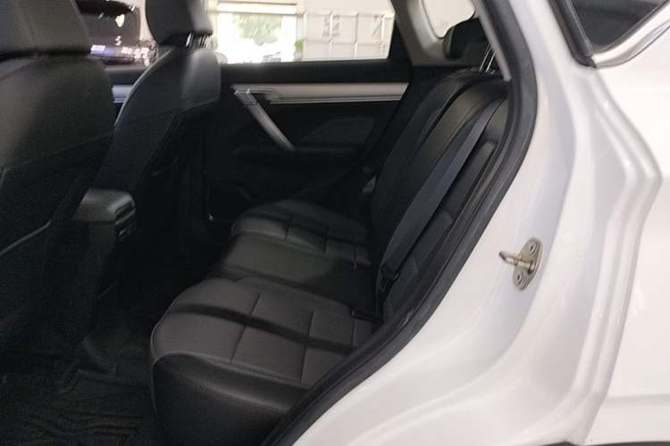 Used Geely Auto Coolray 2023 1.5T DCT Diamond Edition Left Rear Seat