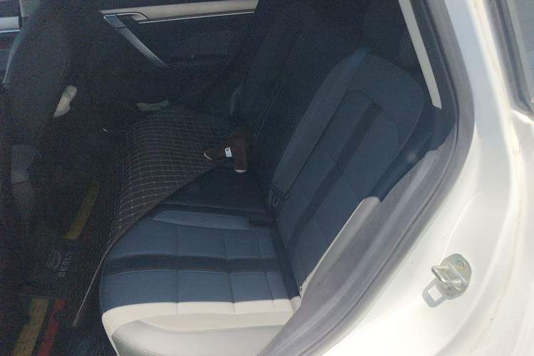 Used Geely Auto Coolray 2023 1.5T DCT Platinum Edition Left Rear Seat