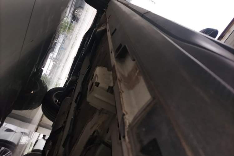 Used Geely Auto Coolray 2023 1.5T DCT Platinum Edition Left Side Sill