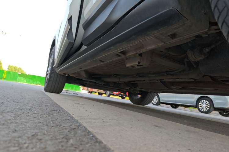 Used Geely Auto Coolray 2023 1.5T DCT Platinum Edition Left Side Sill