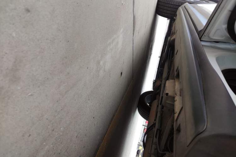 Used Geely Auto Coolray 2023 1.5T DCT Platinum Edition Left Side Sill