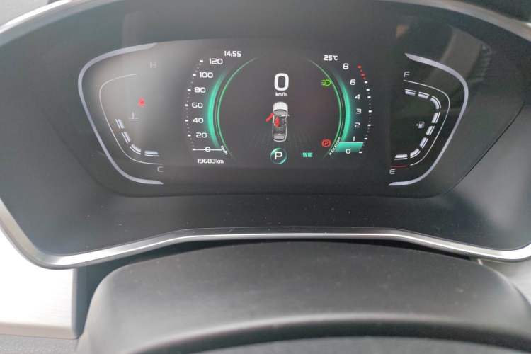 Used Geely Auto Coolray 2023 1.5T DCT Diamond Edition Odometer Close Up