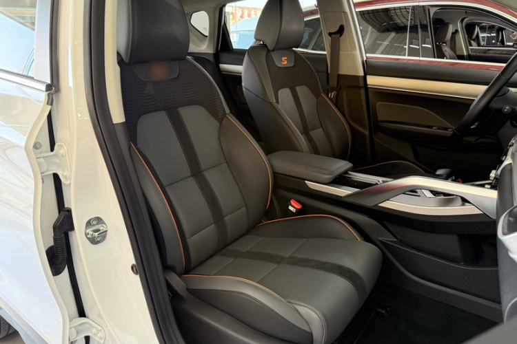 Used Geely Auto Coolray 2023 1.5T DCT Platinum Edition Right Front Seat