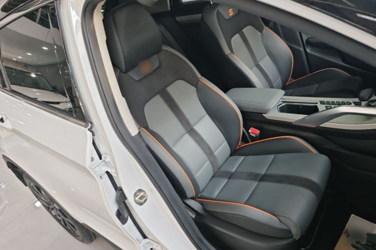 Used Geely Auto Coolray 2023 1.5T DCT Diamond Edition Right Front Seat