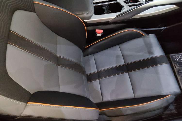 Used Geely Auto Coolray 2023 1.5T DCT Diamond Edition Right Front Seat