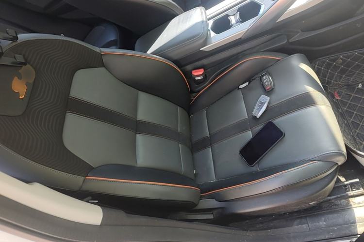 Used Geely Auto Coolray 2023 1.5T DCT Diamond Edition Right Front Seat