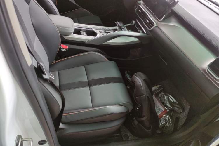 Used Geely Auto Coolray 2023 1.5T DCT Platinum Edition Right Front Seat