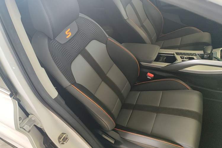 Used Geely Auto Coolray 2023 1.5T DCT Platinum Edition Right Front Seat