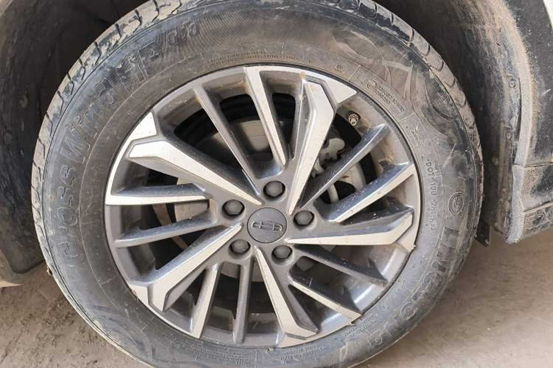 Used Geely Auto Coolray 2023 1.4T Manual Gold Edition Right Front Wheel Hub