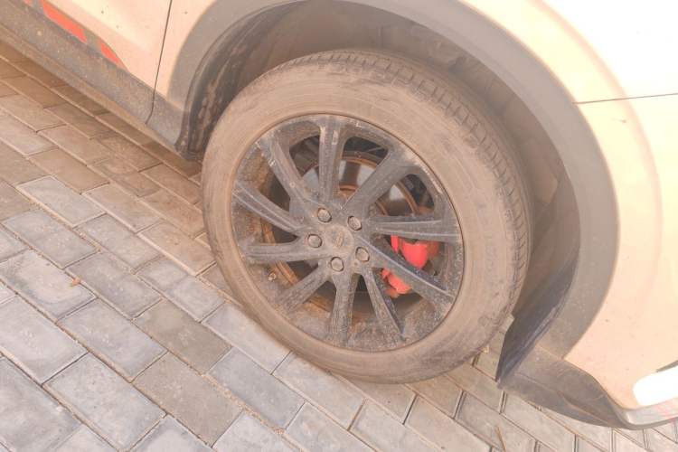 Used Geely Auto Coolray 2023 1.5T DCT Diamond Edition Right Front Wheel Hub