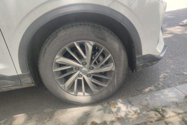 Used Geely Auto Coolray 2023 1.4T Manual Gold Edition Right Front Wheel Hub
