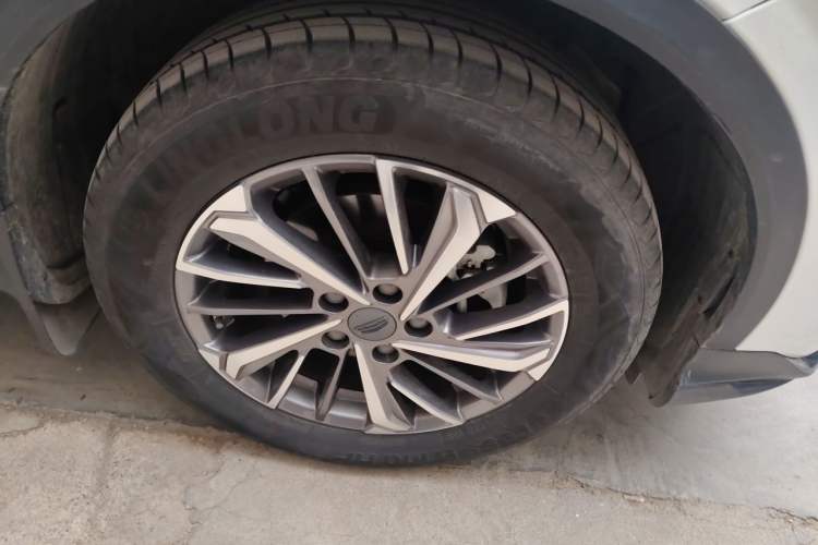 Used Geely Auto Coolray 2023 1.4T Manual Gold Edition Right Front Wheel Hub