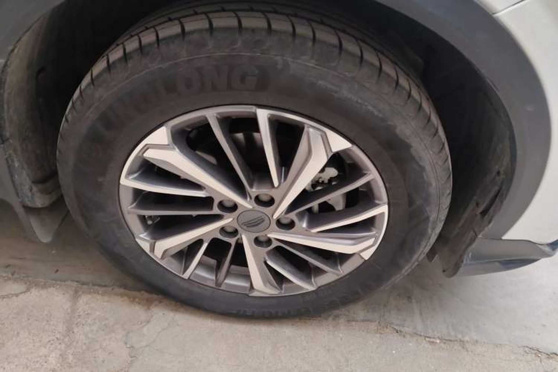 Used Geely Auto Coolray 2023 1.4T Manual Gold Edition Right Front Wheel Hub