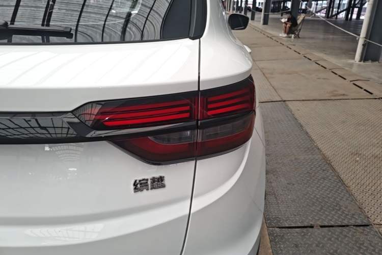 Used Geely Auto Coolray 2023 1.5T DCT Platinum Edition Right Rear Taillight