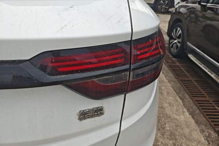 Used Geely Auto Coolray 2023 1.5T DCT Diamond Edition Right Rear Taillight