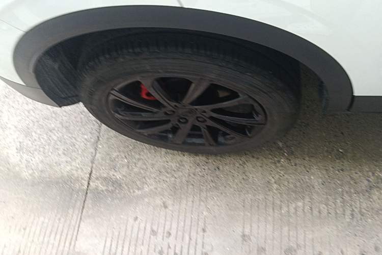 Used Geely Auto Coolray 2023 1.5T DCT Diamond Edition Right Rear Wheel Hub