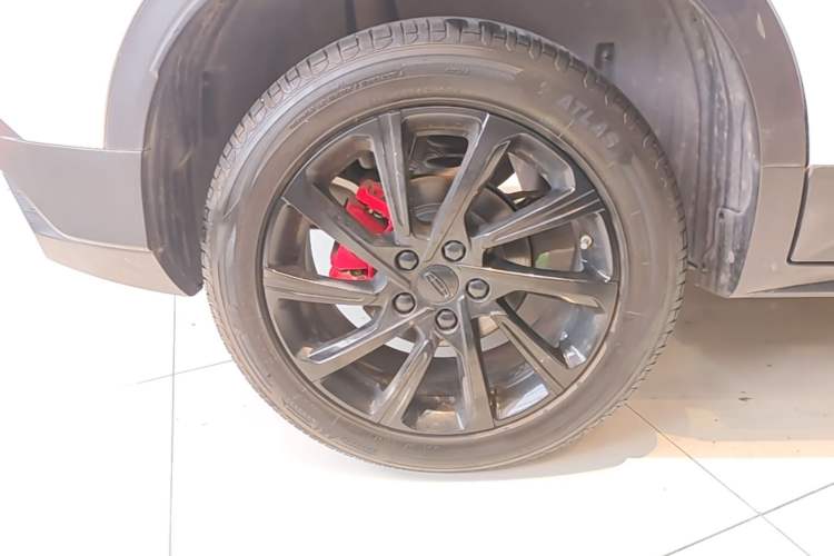 Used Geely Auto Coolray 2023 1.5T DCT Diamond Edition Right Rear Wheel Hub