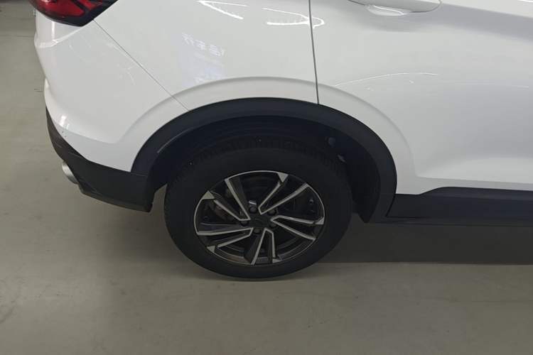 Used Geely Auto Coolray 2023 1.5T DCT Platinum Edition Right Rear Wheel Hub