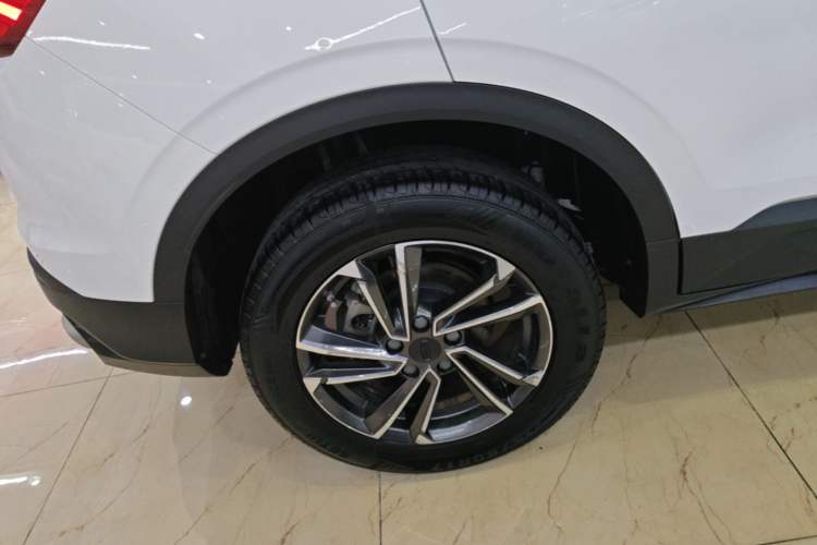 Used Geely Auto Coolray 2023 1.5T DCT Platinum Edition Right Rear Wheel Hub