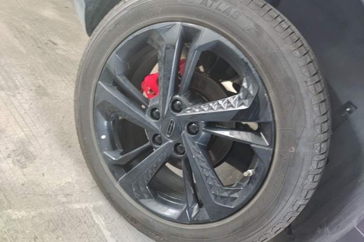 Used Geely Auto Coolray 2023 Bin Yue COOL 1.5TD DCT Champion Edition Right Rear Wheel Hub