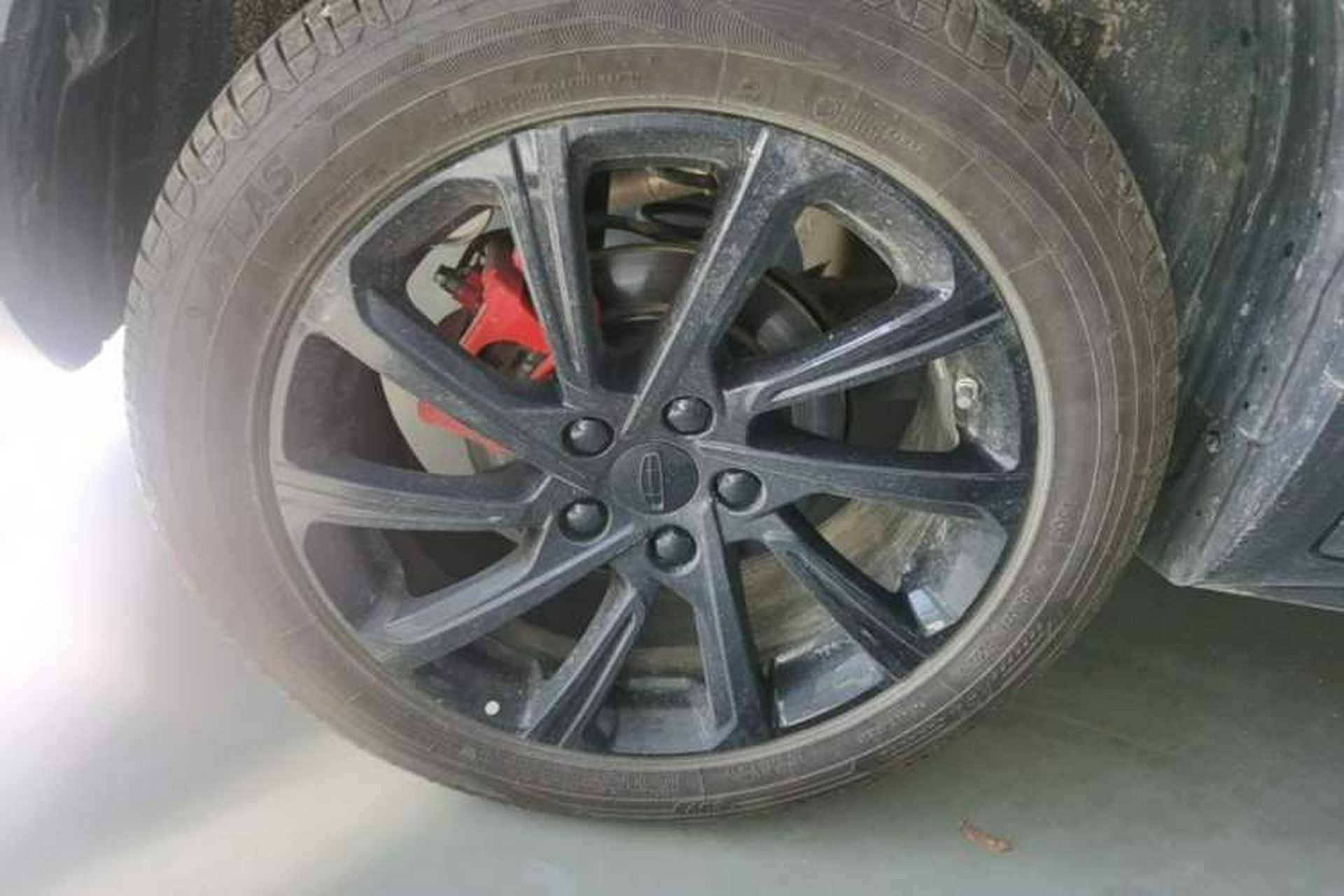 Used Geely Auto Coolray 2023 1.5T DCT Diamond Edition Right Rear Wheel Hub