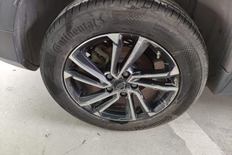 Used Geely Auto Coolray 2023 1.5T DCT Platinum Edition Right Rear Wheel Hub
