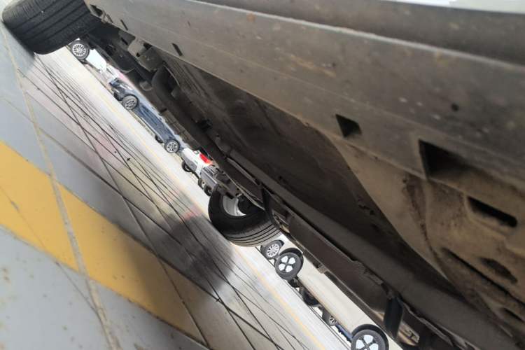 Used Geely Auto Coolray 2023 1.5T DCT Platinum Edition Right Side Sill