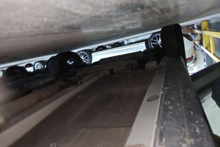 Used Geely Auto Coolray 2023 1.5T DCT Platinum Edition Right Side Sill