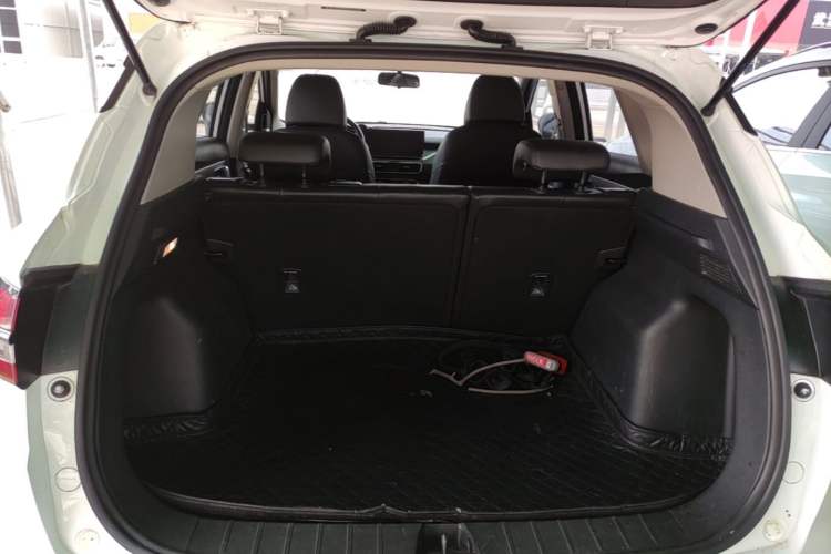 Used Geely Auto Coolray 2023 1.5T DCT Platinum Edition Trunk