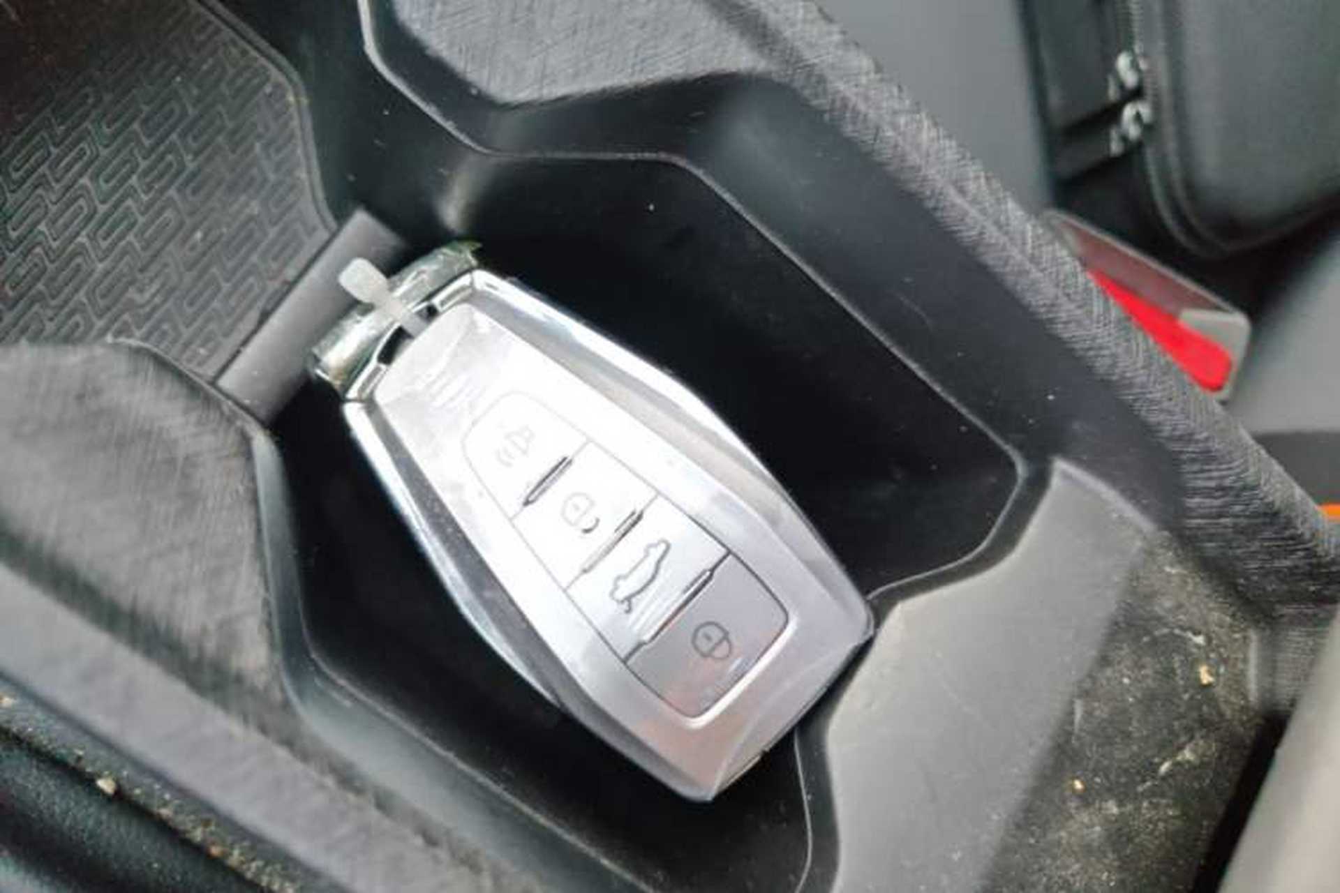 Used Geely Auto Coolray 2023 1.4T Manual Gold Edition Vehicle Key