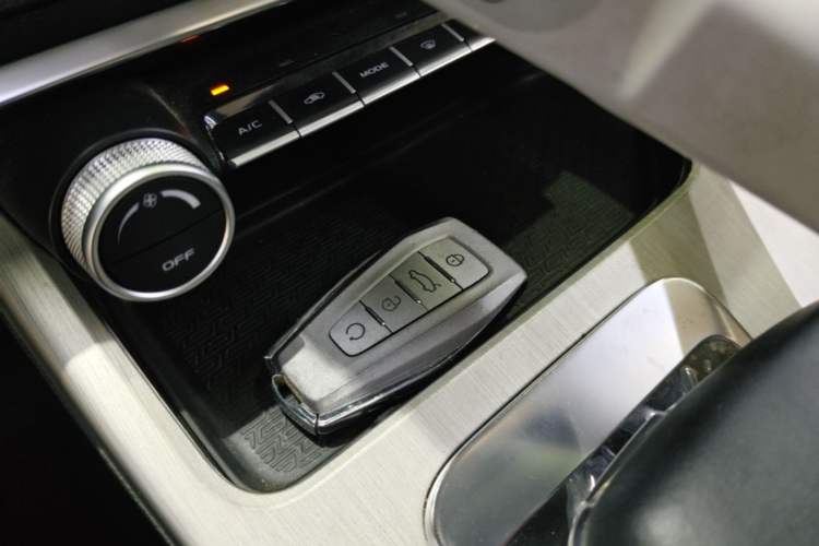 Used Geely Auto Coolray 2023 1.5T DCT Platinum Edition Vehicle Key