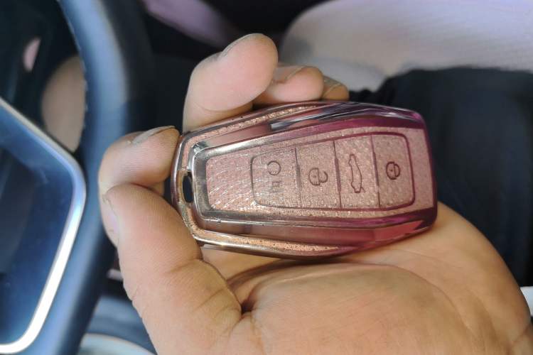 Used Geely Auto Coolray 2023 1.5T DCT Platinum Edition Vehicle Key